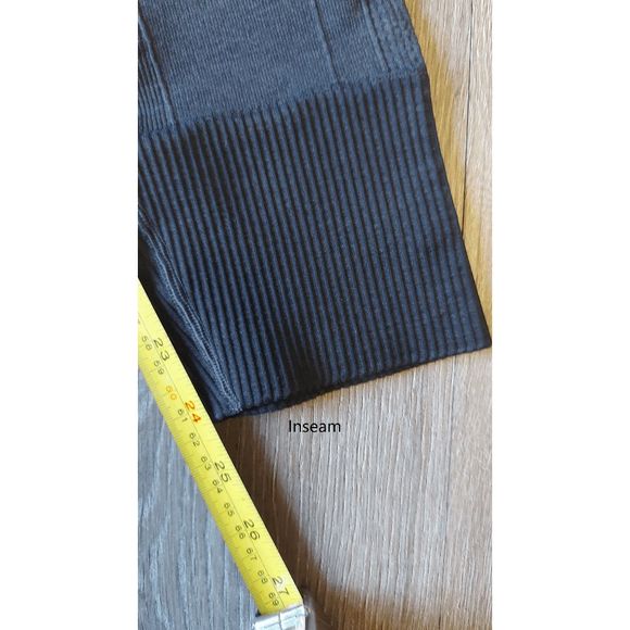 Lululemon Ebb To Street Pant Size 4 EUC - Picture 11 of 13